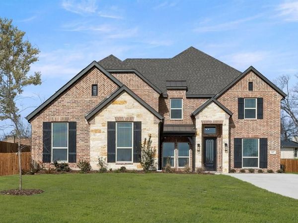 1107 Willow Lake Drive, DeSoto, TX 75115