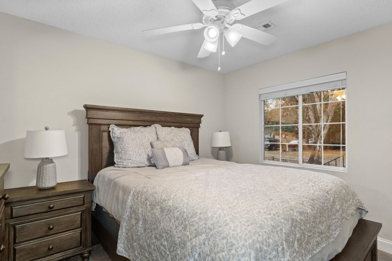 1120 Seaside Lane Photo 9