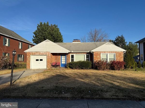 685 COLONIAL AVENUE, YORK, PA 17403