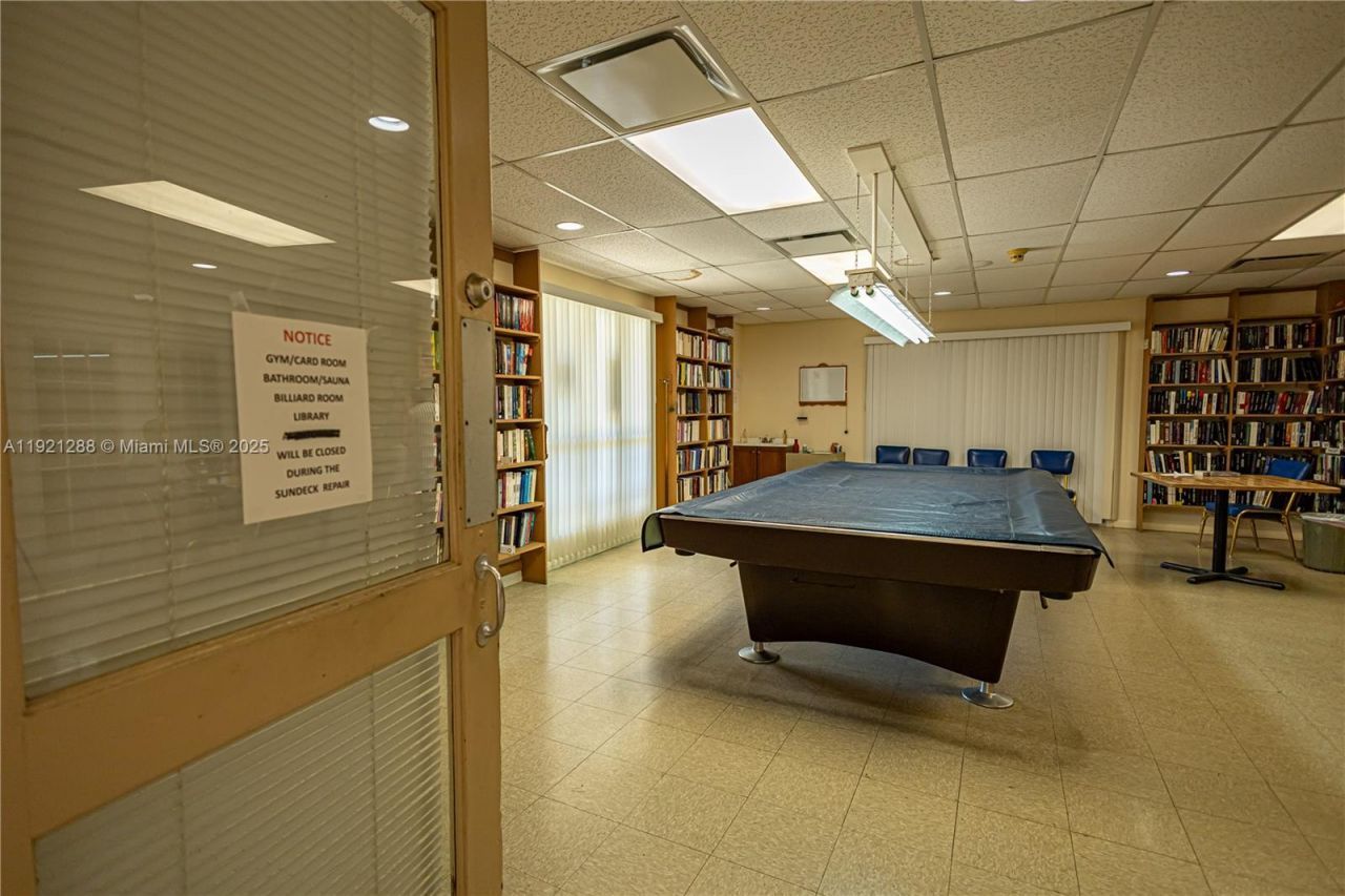 16790 NE 14th Ave, Unit 215, Miami, FL 33162 Photo