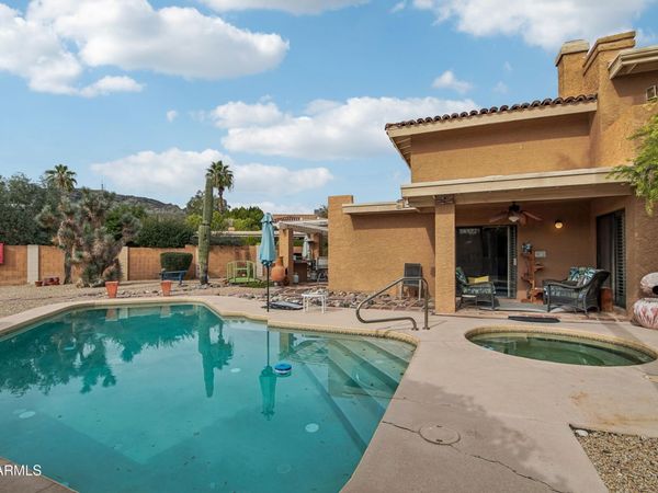 10606 N 11TH Street, Phoenix, AZ 85020