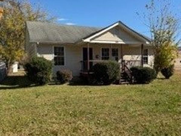 301 Memorial Avenue, Hopewell, VA 23860