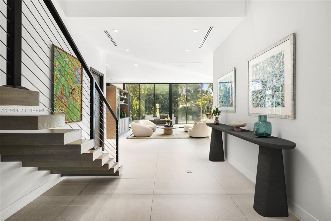 1202 NE 93rd St, Miami Shores, FL 33138 Photo