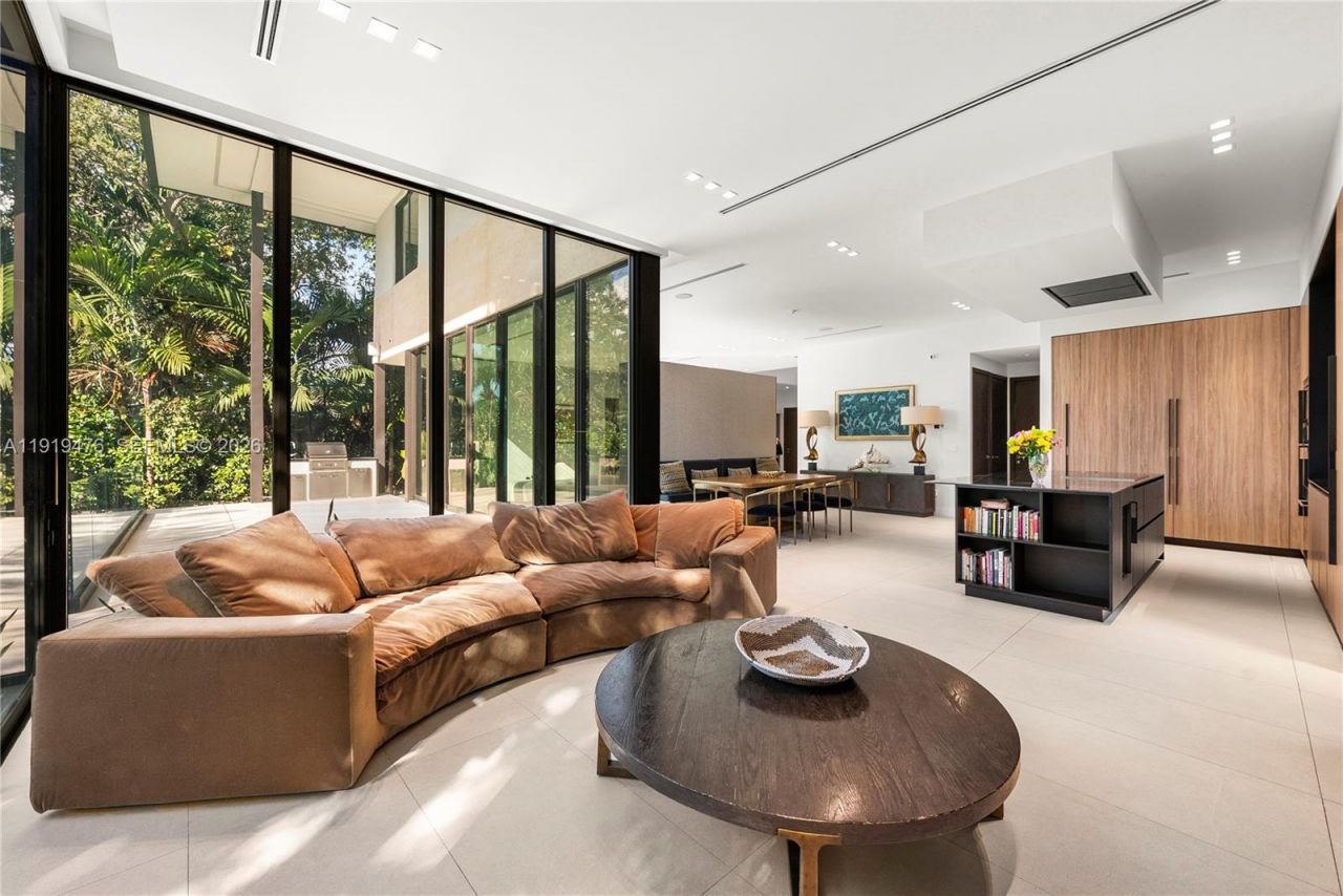 1202 NE 93rd St, Miami Shores, FL 33138 Photo