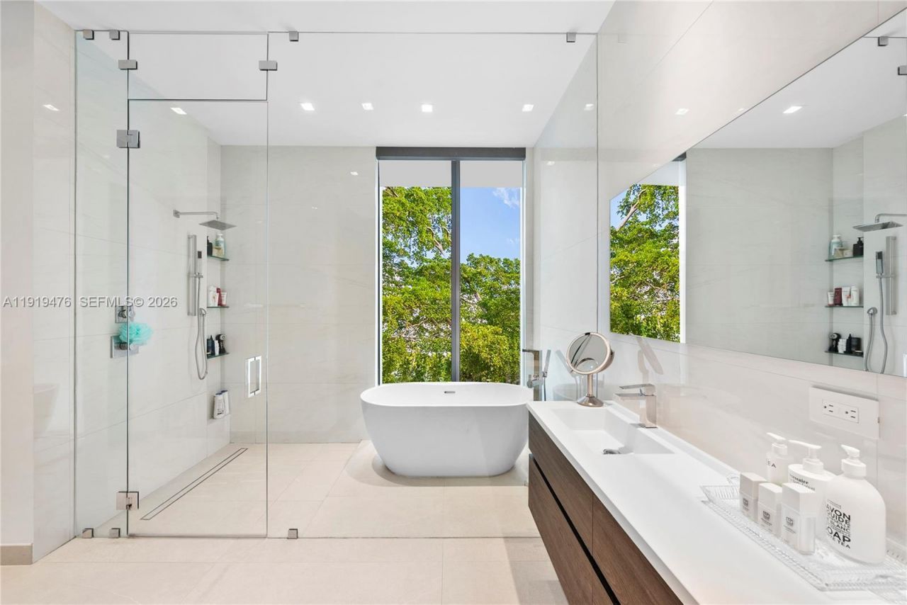 1202 NE 93rd St, Miami Shores, FL 33138 Photo