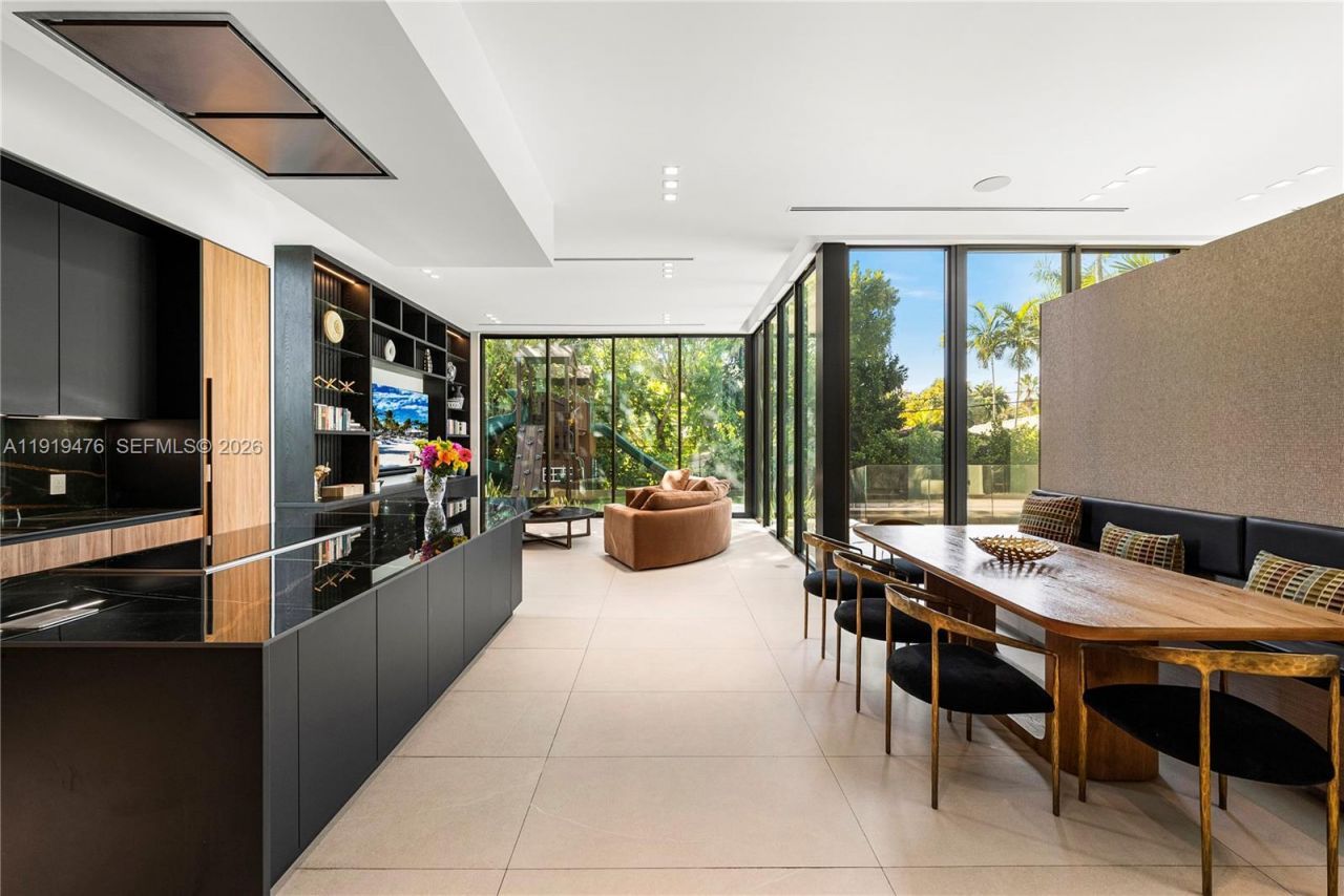 1202 NE 93rd St, Miami Shores, FL 33138 Photo