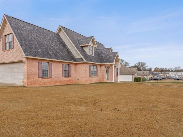 1201 Hemingway, Jonesboro, AR 72405