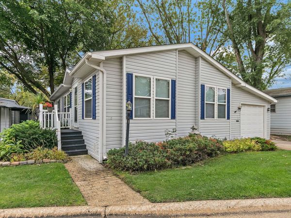 117 Parkwood Road, Elgin, IL 60123