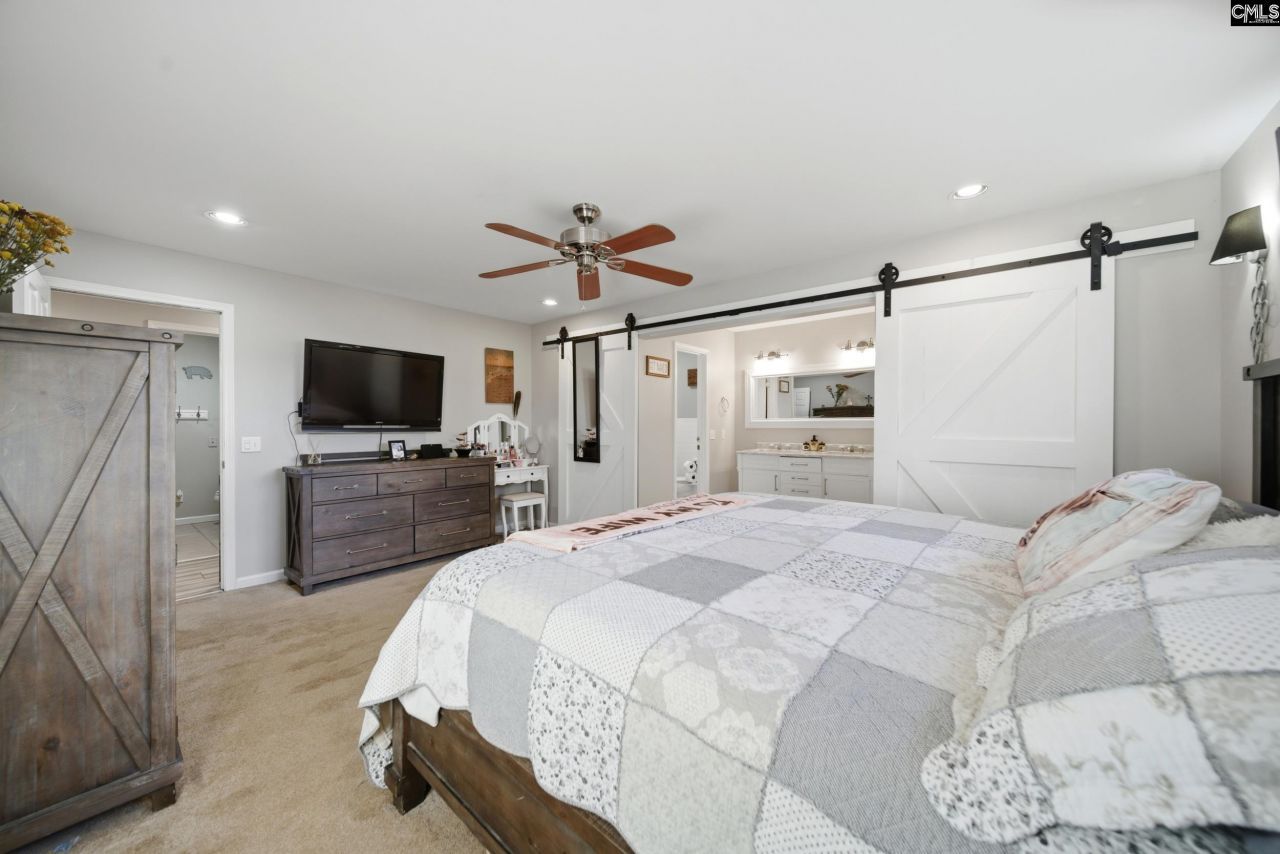 1381 Mike Stuck Road Photo 15