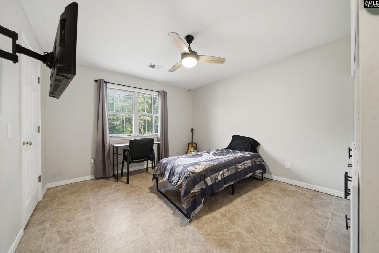 1381 Mike Stuck Road Photo 18