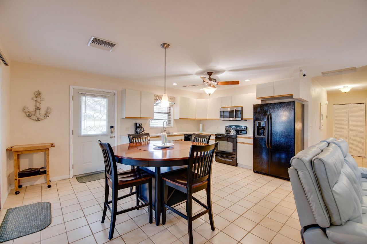 857 E Caribbean Drive, Summerland Key, FL 33042 Photo