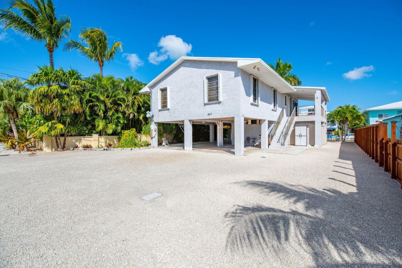 857 E Caribbean Drive, Summerland Key, FL 33042 Photo