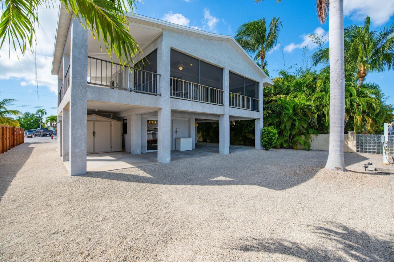 857 E Caribbean Drive, Summerland Key, FL 33042 Photo