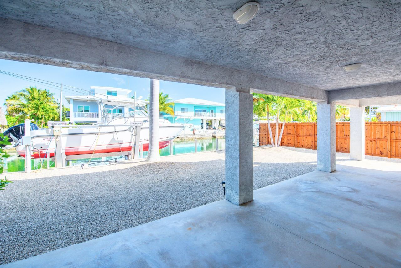 857 E Caribbean Drive, Summerland Key, FL 33042 Photo