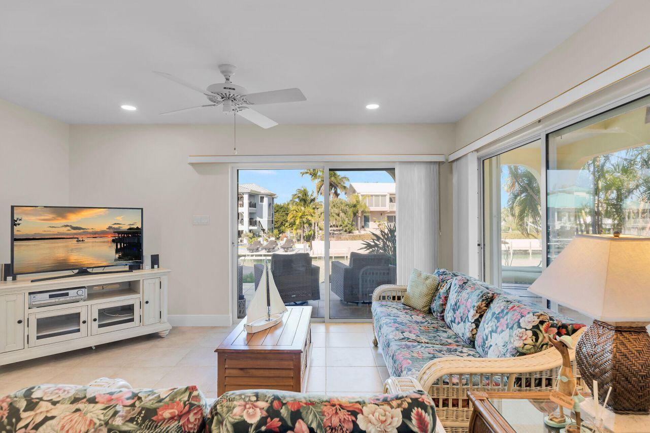 340 E Seaview Drive, Duck, FL 33050 Photo