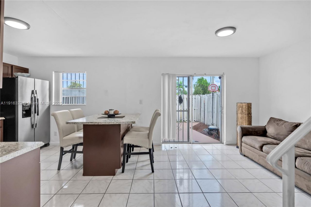 22315 SW 103rd Ave, Cutler Bay, FL 33190 Photo