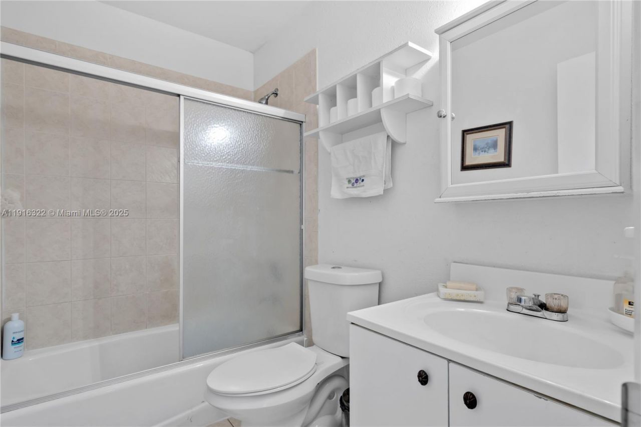 22315 SW 103rd Ave, Cutler Bay, FL 33190 Photo