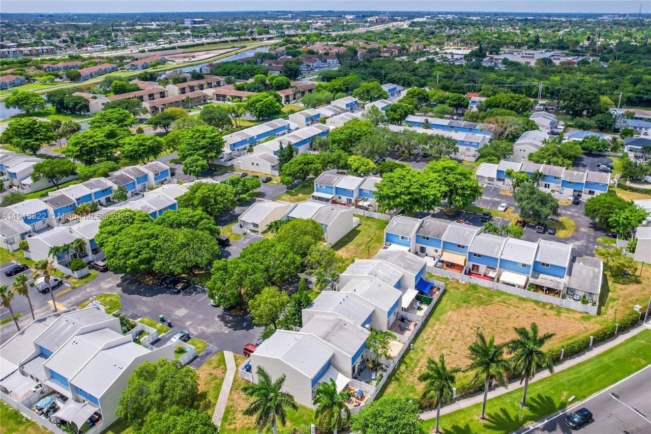 22315 SW 103rd Ave, Cutler Bay, FL 33190 Photo