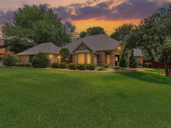 6318 Amicable Drive, Arlington, TX 76016