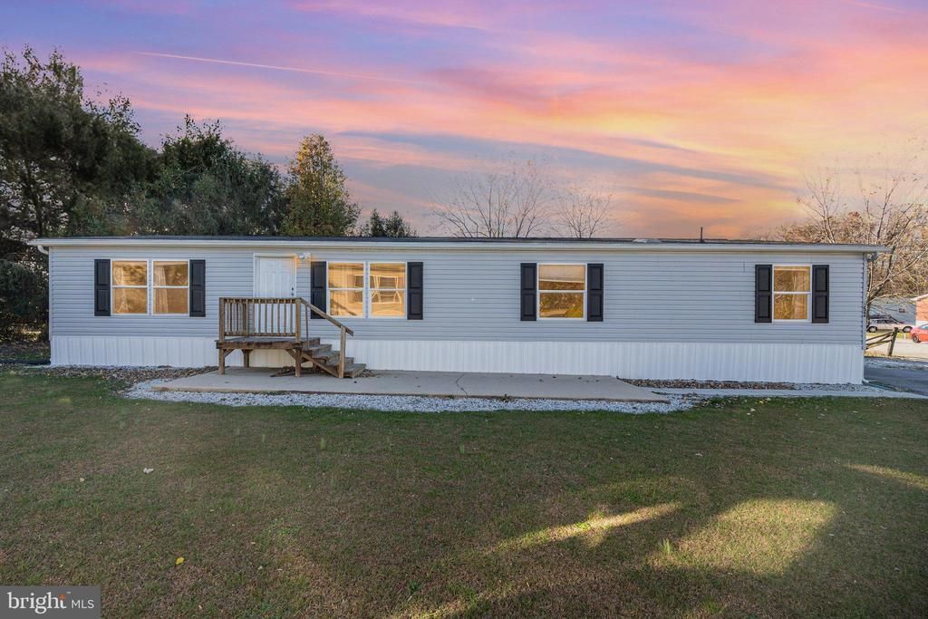 700 Trlr 152 Cassel Road, Manchester, PA 17345 Main Photo