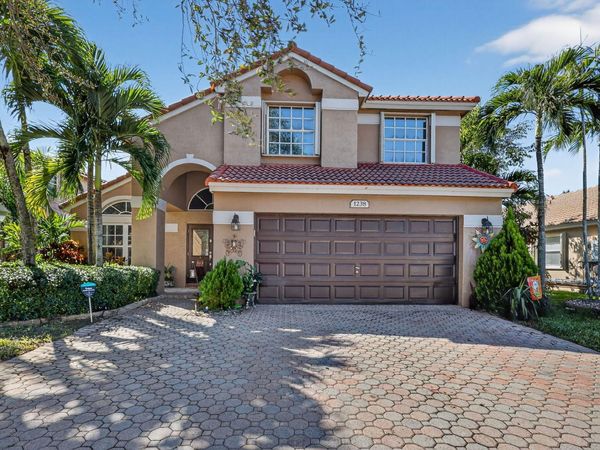 1238 NW 144th Terrace, Pembroke Pines, FL 33028