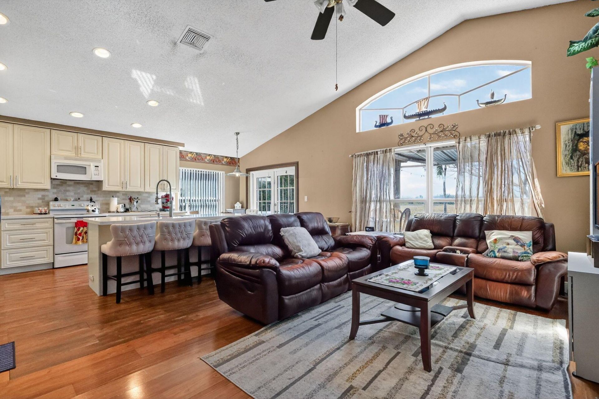 1238 NW 144th Terrace, Pembroke Pines, FL 33028 Photo