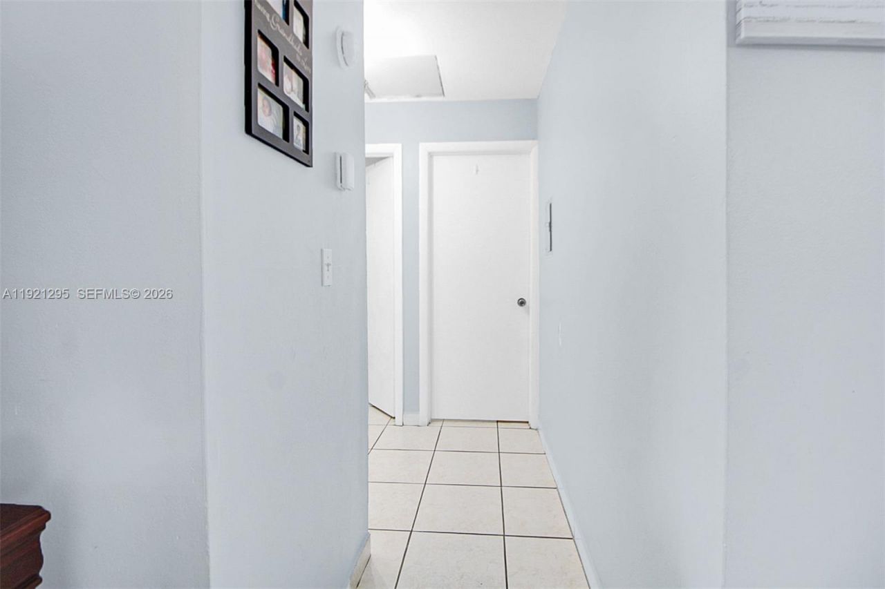 10745 SW 3rd St, Unit 6, Sweetwater, FL 33174 Photo