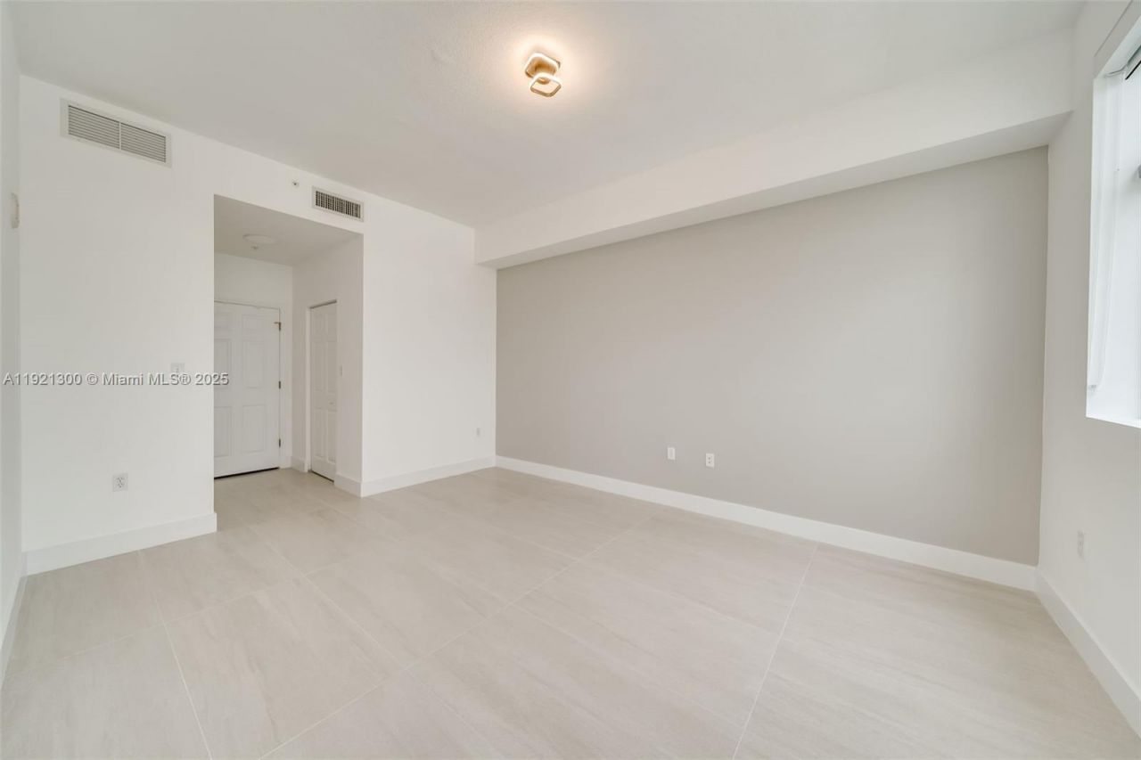 140 S Dixie Hwy, Unit 1007, Hollywood, FL 33020 Photo