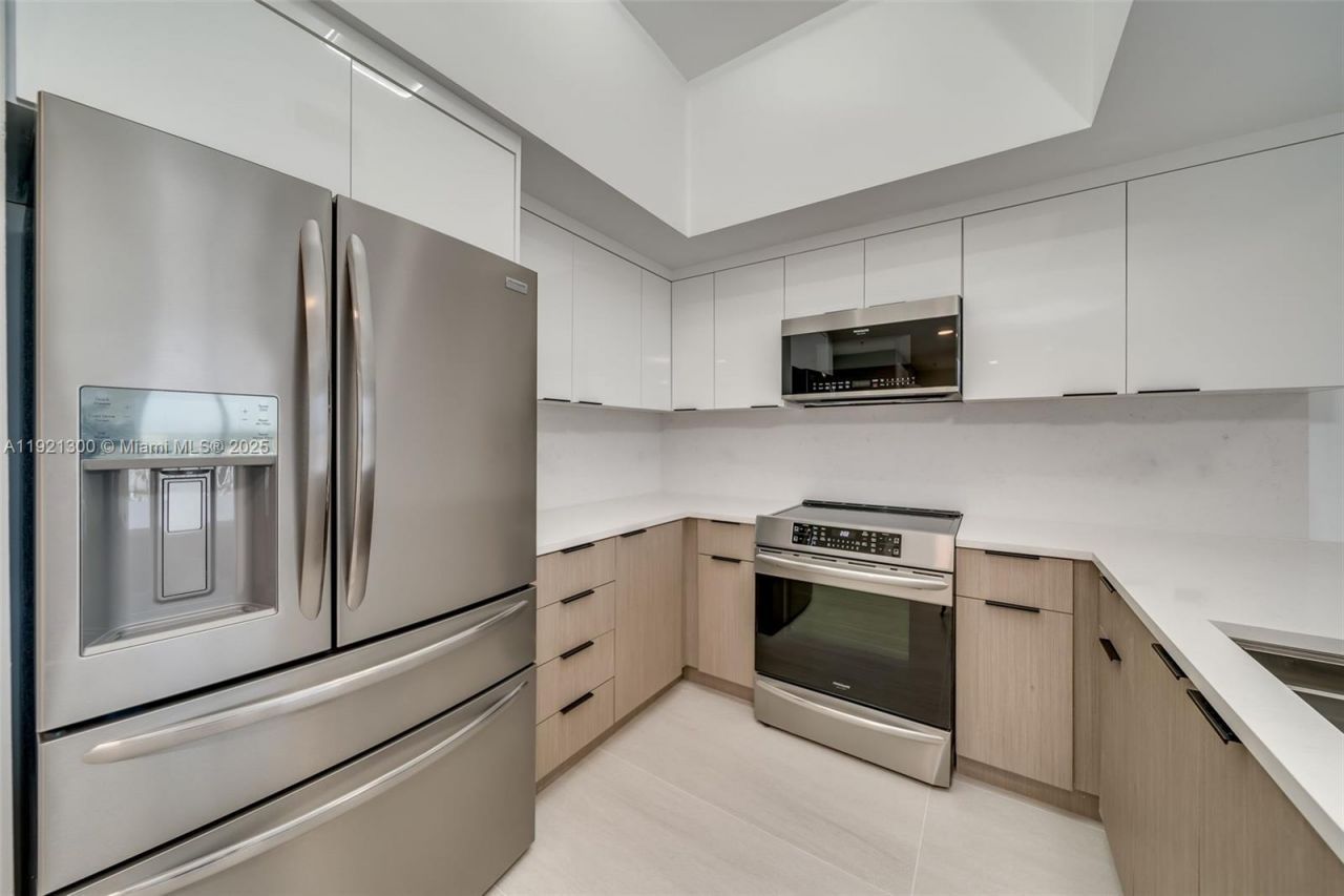 140 S Dixie Hwy, Unit 1007, Hollywood, FL 33020 Photo