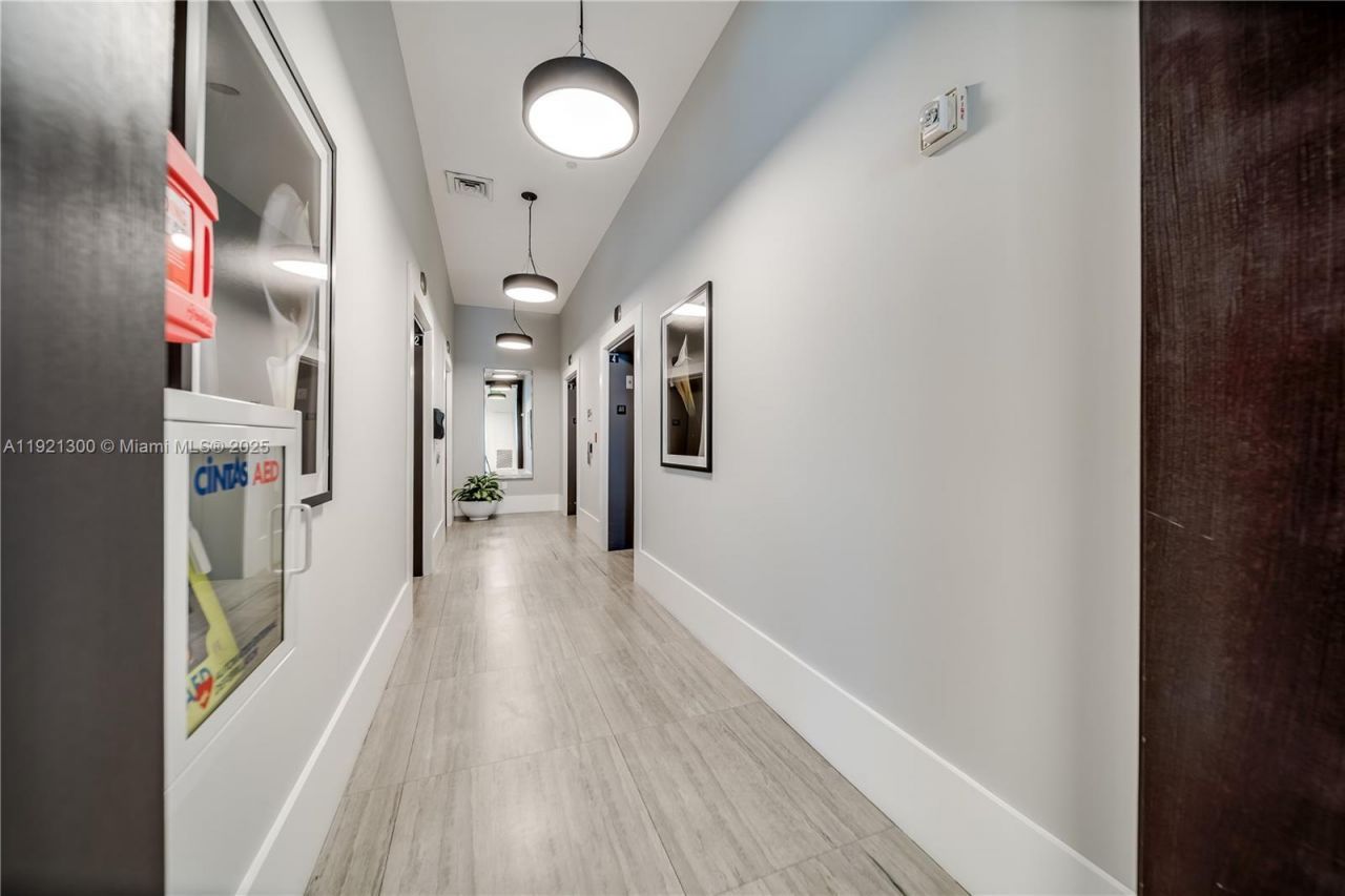 140 S Dixie Hwy, Unit 1007, Hollywood, FL 33020 Photo