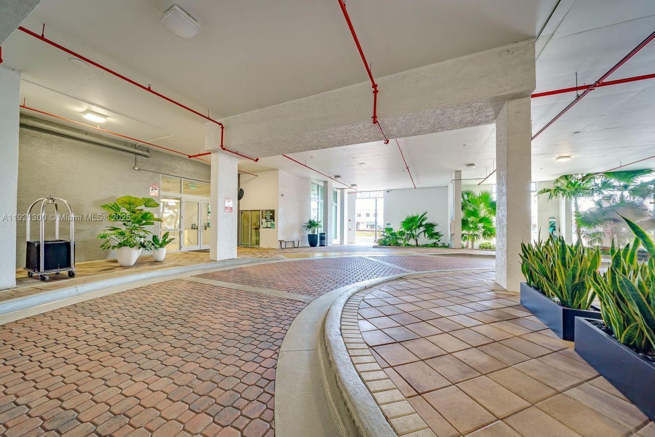 140 S Dixie Hwy, Unit 1007, Hollywood, FL 33020 Photo