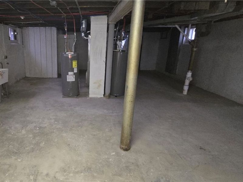 10909 Nelson Avenue, Cleveland, OH 44105 Photo 20