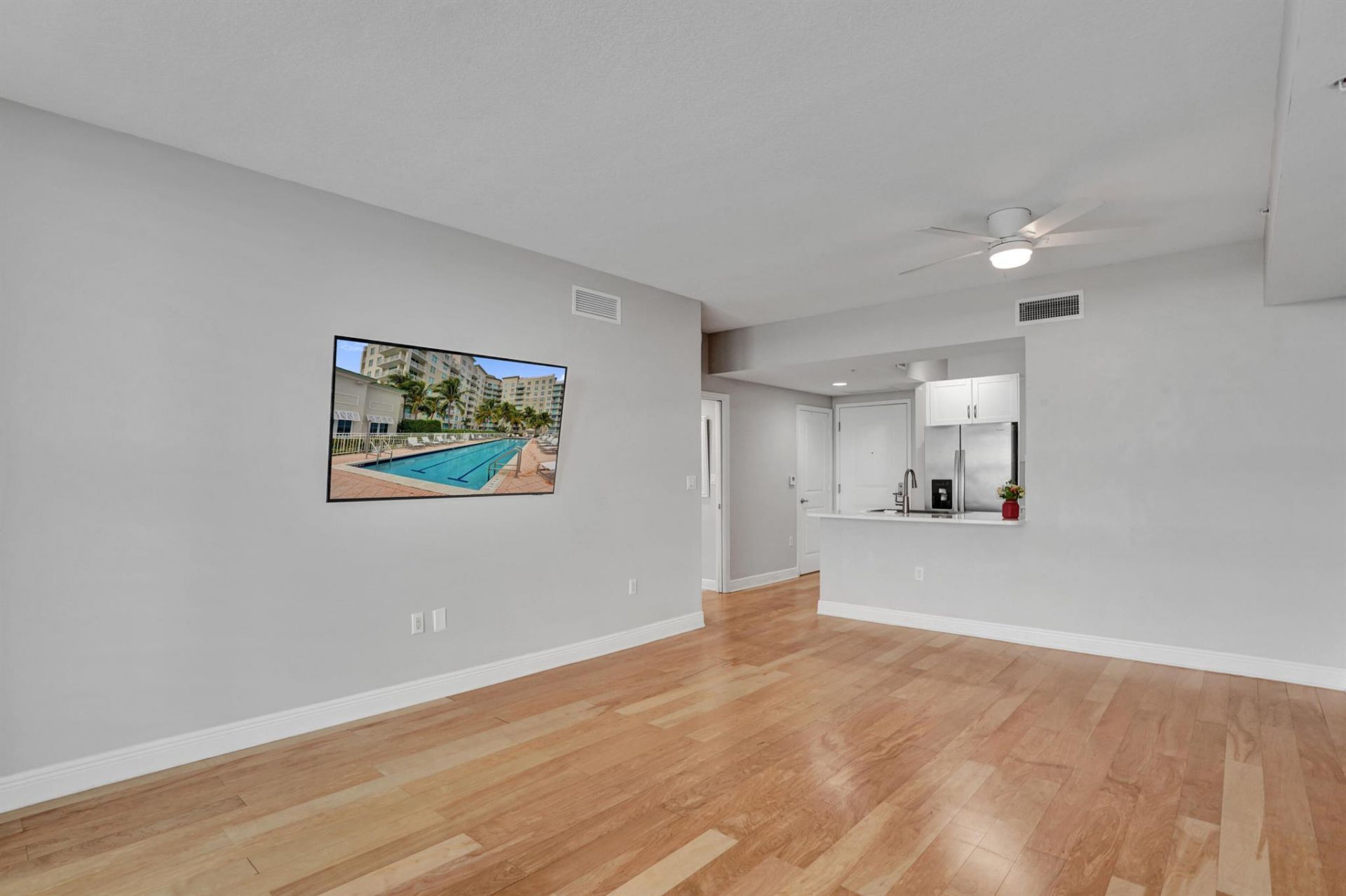 350 N Federal Highway, Unit 903, Boynton Beach, FL 33435 Photo