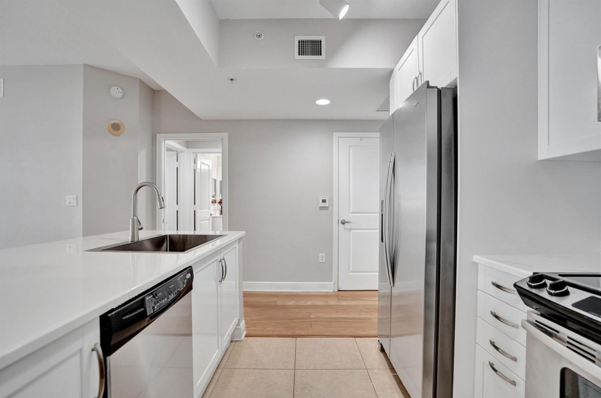 350 N Federal Highway, Unit 903, Boynton Beach, FL 33435 Photo