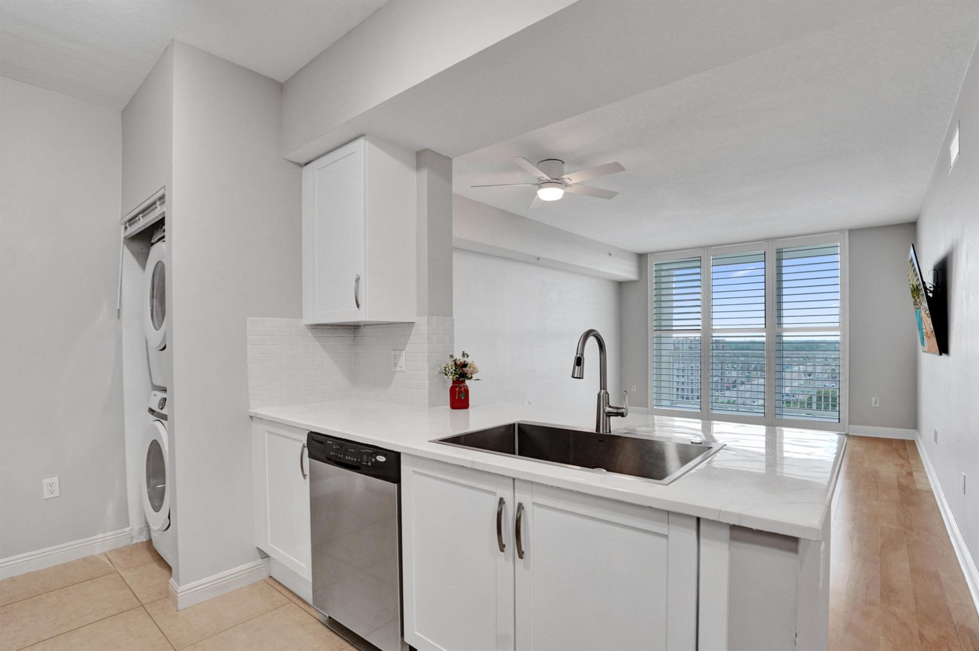 350 N Federal Highway, Unit 903, Boynton Beach, FL 33435 Photo