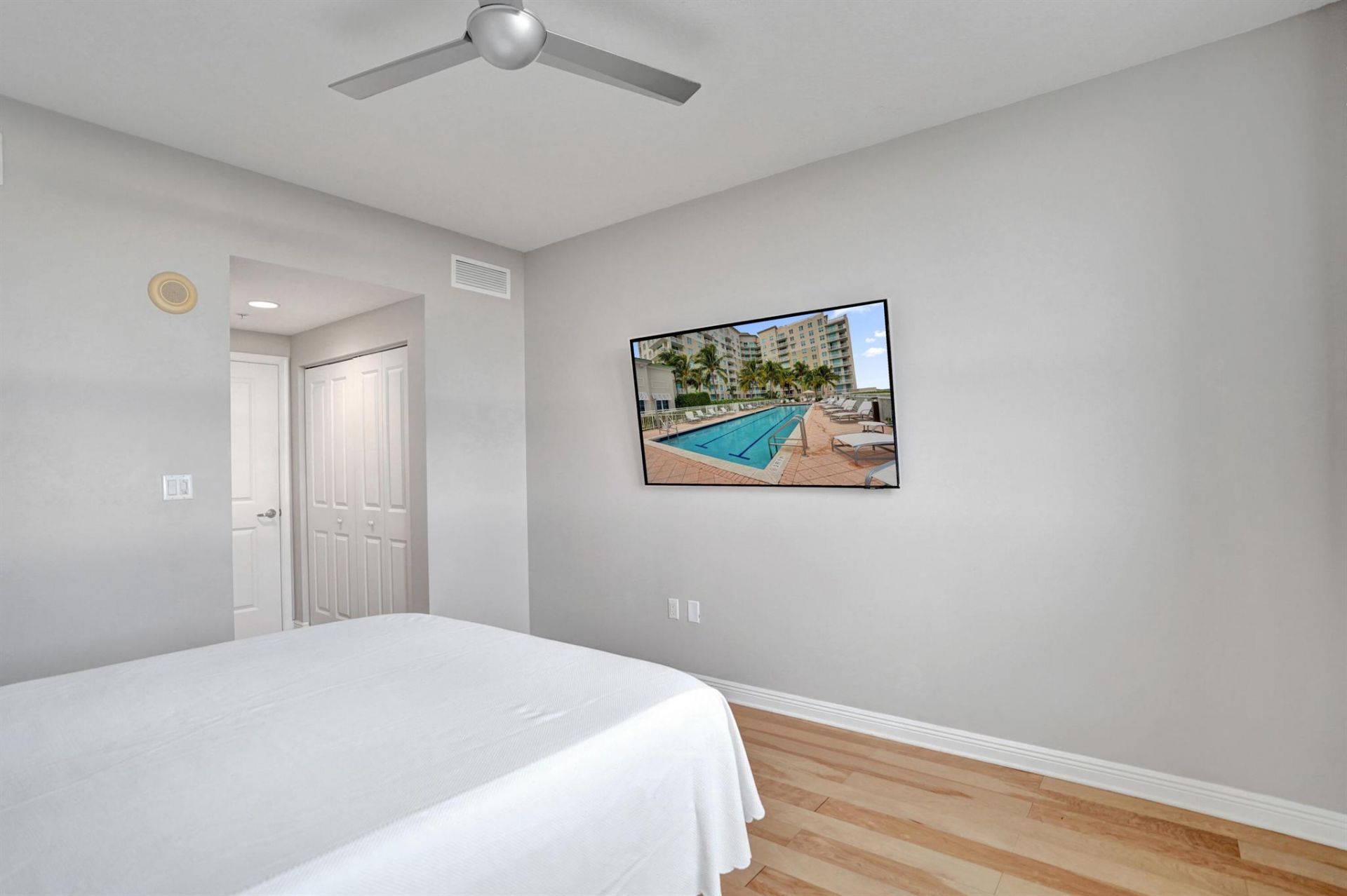 350 N Federal Highway, Unit 903, Boynton Beach, FL 33435 Photo