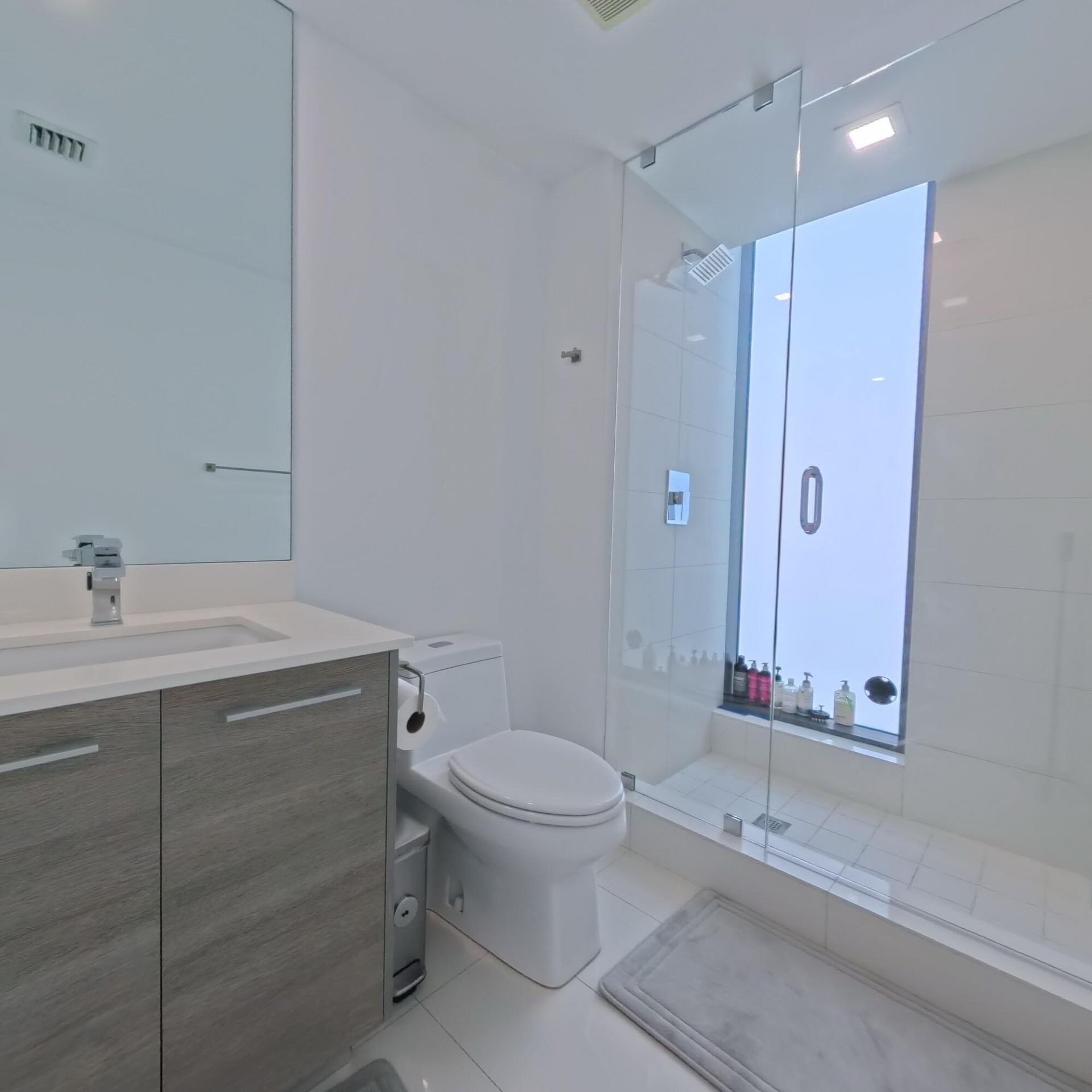 650 NE 32nd Street, Unit 1601, Miami, FL 33137 Photo