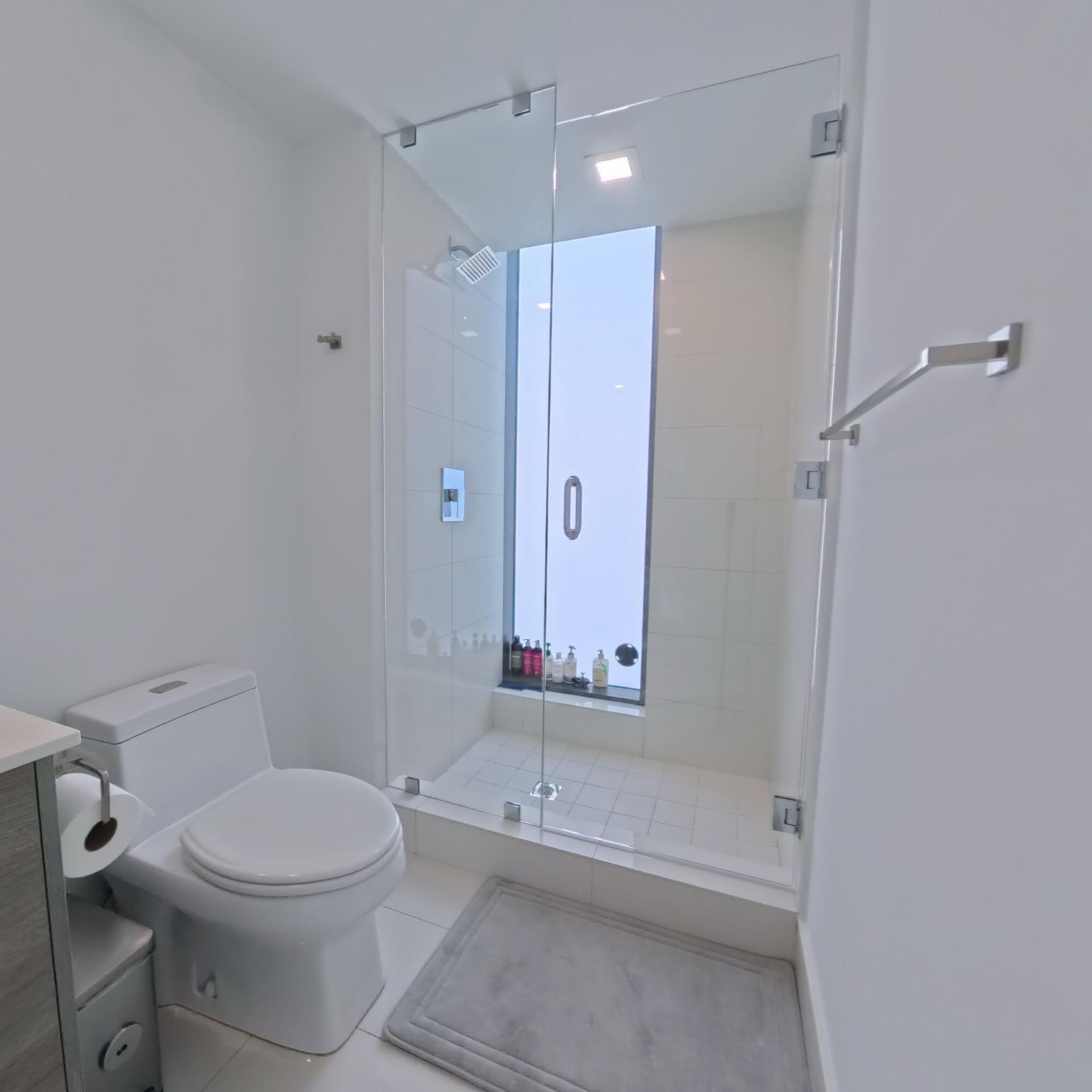 650 NE 32nd Street, Unit 1601, Miami, FL 33137 Photo