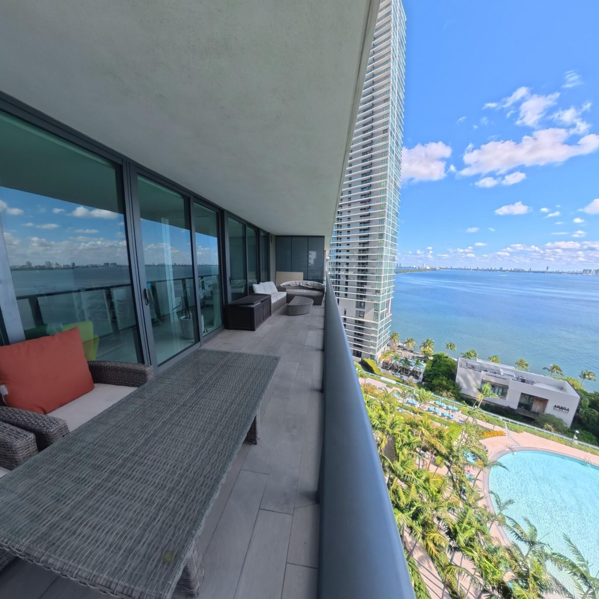 650 NE 32nd Street, Unit 1601, Miami, FL 33137 Photo