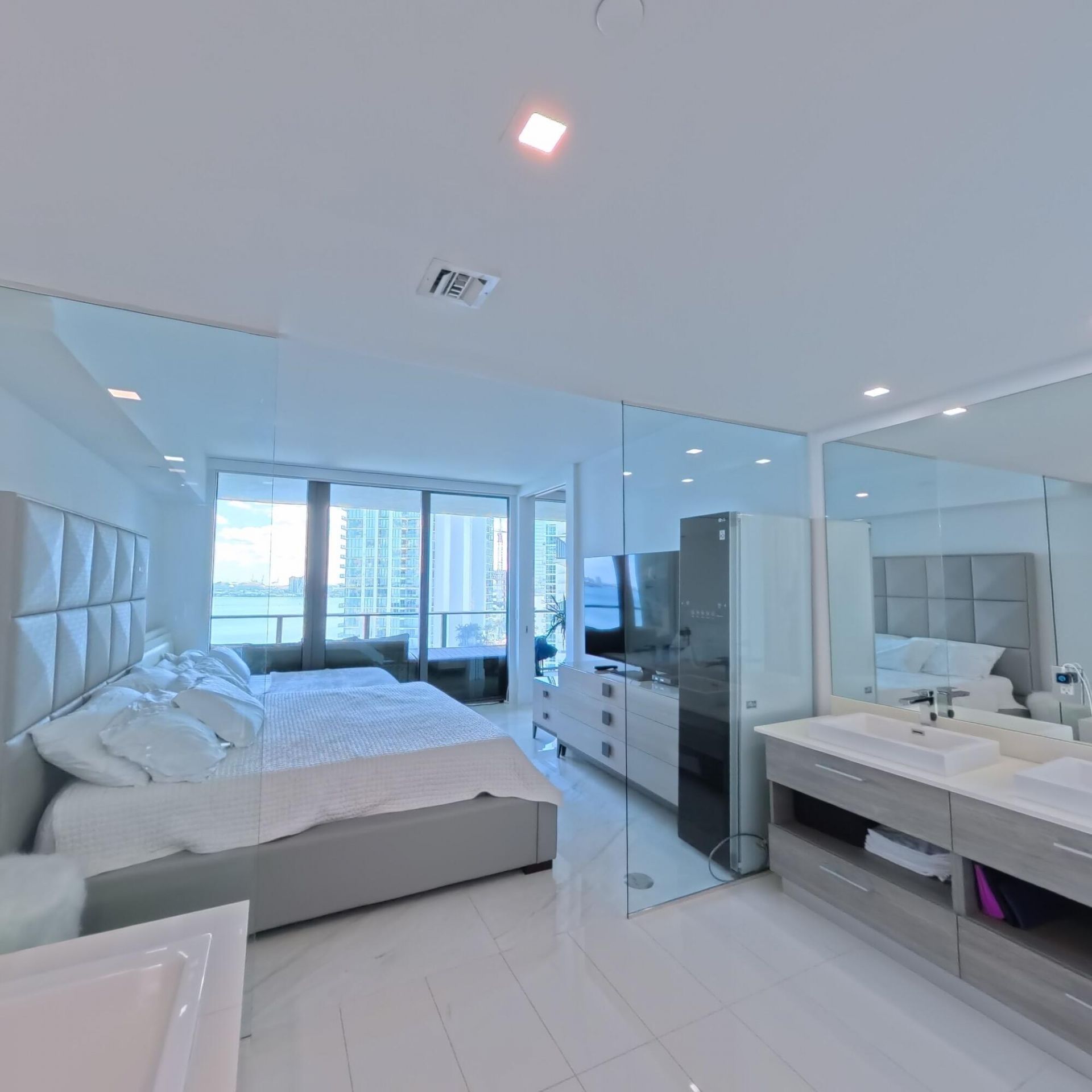 650 NE 32nd Street, Unit 1601, Miami, FL 33137 Photo