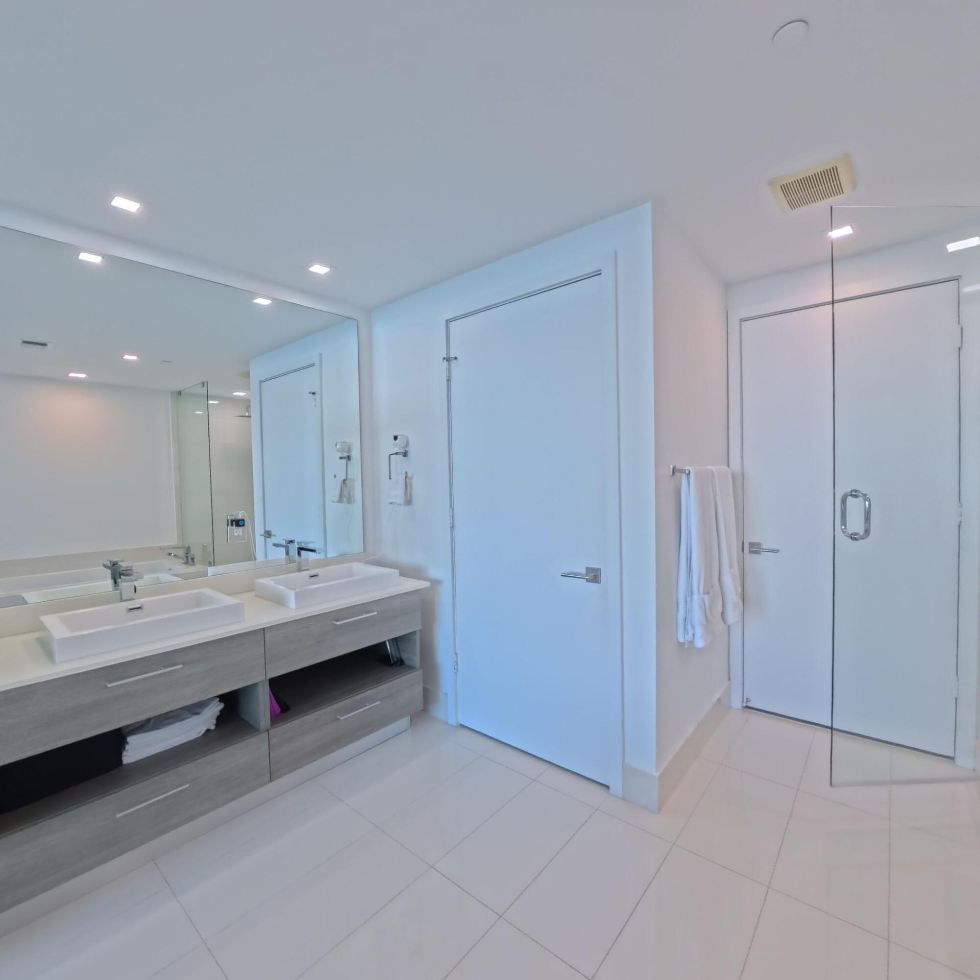 650 NE 32nd Street, Unit 1601, Miami, FL 33137 Photo