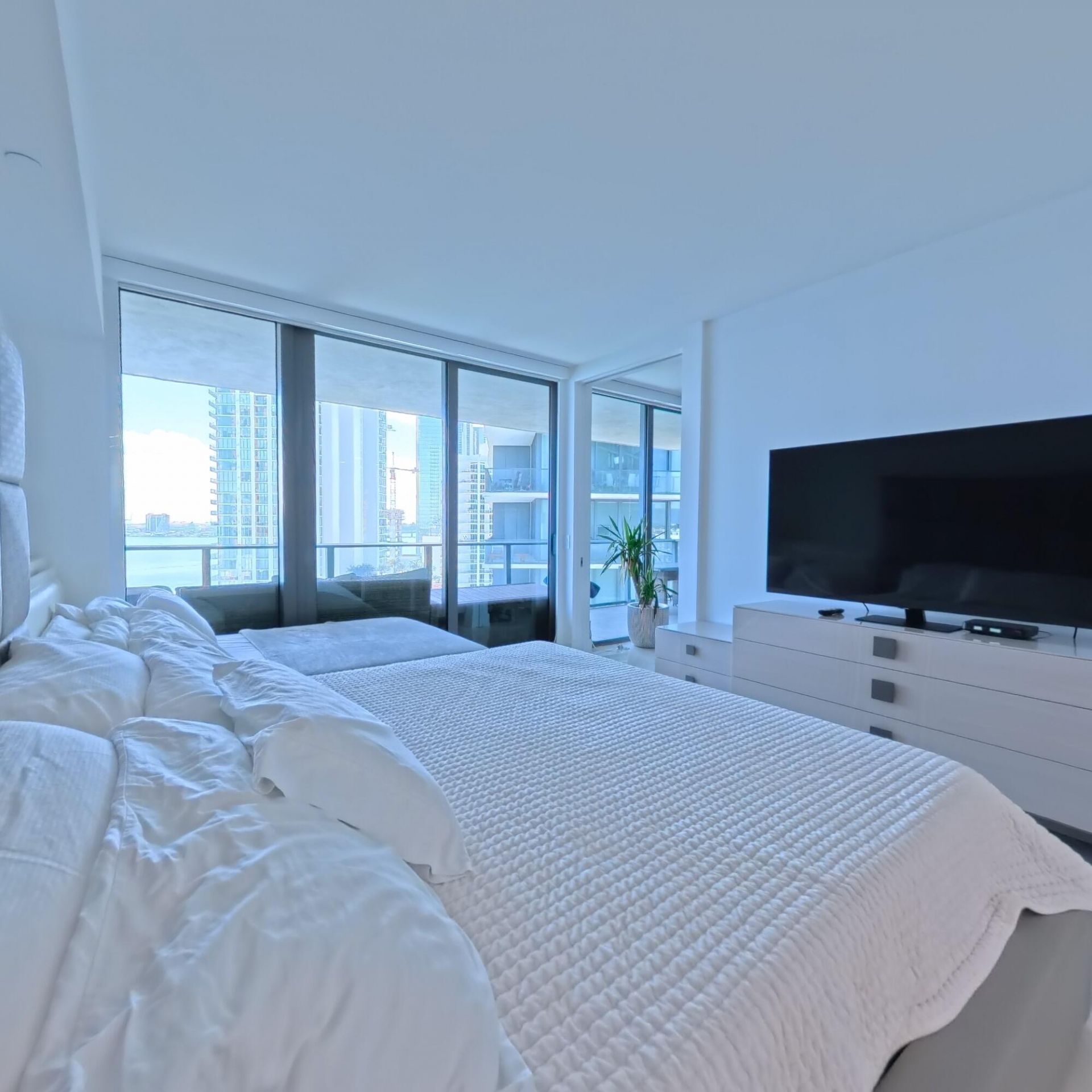 650 NE 32nd Street, Unit 1601, Miami, FL 33137 Photo