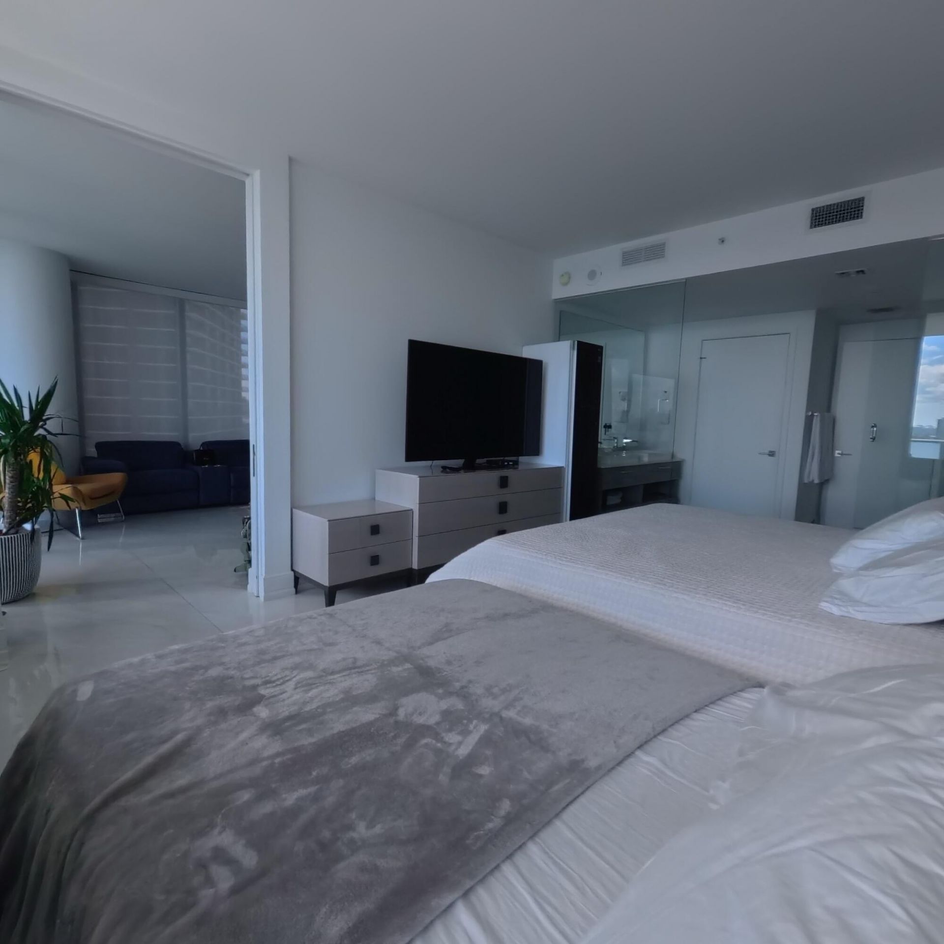 650 NE 32nd Street, Unit 1601, Miami, FL 33137 Photo