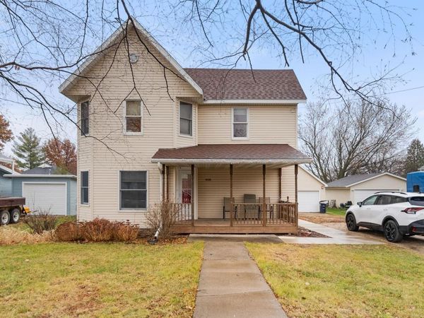 408 1st St., Parkersburg, IA 50665