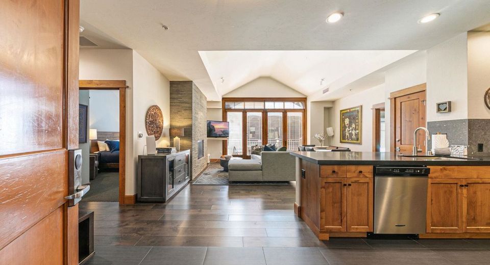3001 Northstar Drive, Unit #308, Truckee, CA 96161 Photo