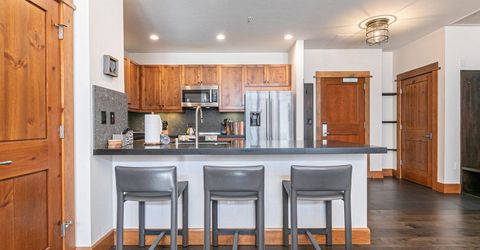 3001 Northstar Drive, Unit #308, Truckee, CA 96161 Photo