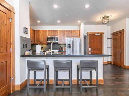 3001 Northstar Drive, Unit #308, Truckee, CA 96161 Photo