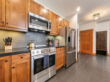 3001 Northstar Drive, Unit #308, Truckee, CA 96161 Photo