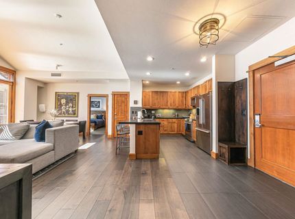 3001 Northstar Drive, Unit #308, Truckee, CA 96161 Photo