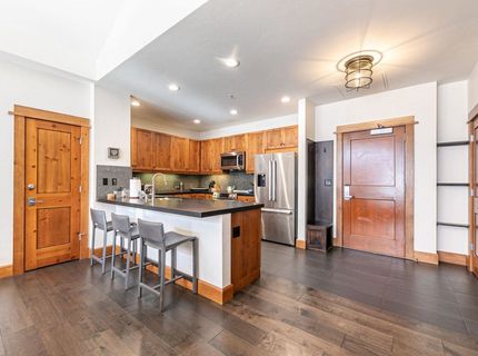 3001 Northstar Drive, Unit #308, Truckee, CA 96161 Photo